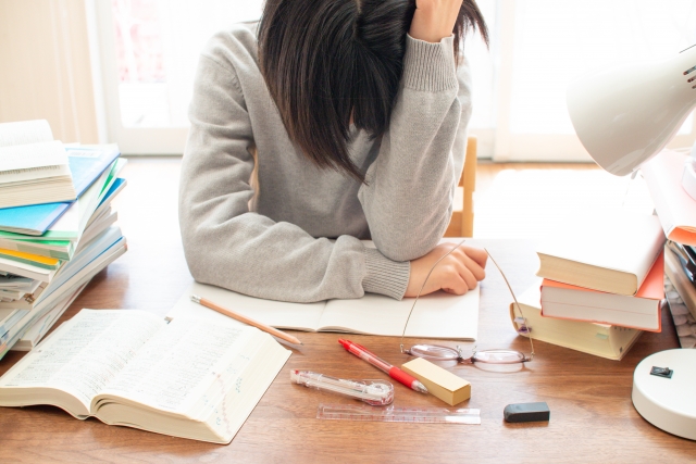 名字暗藏「六匹馬」讓她大學4年不敢翹課　網笑翻：爸媽達成目的了